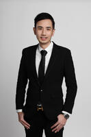 Leslie Chin