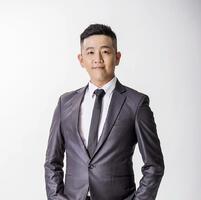 KENT LEE