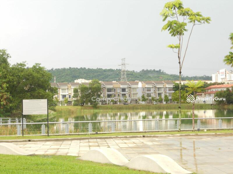 Lake Edge Puchong, Puchong Selangor, Jalan Le 1/1 Jalan LE 5, BANDAR