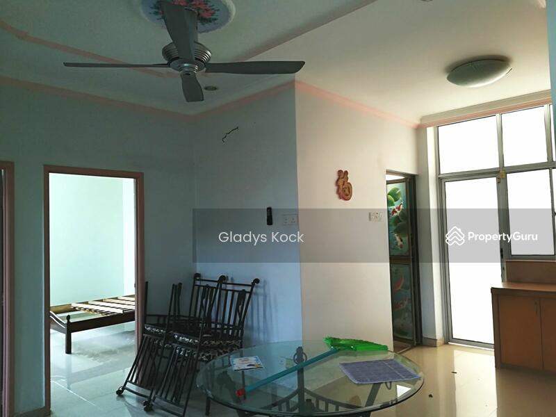 Kingfisher Series Condominium, 911 Jalan Gangsa, Greenlane,