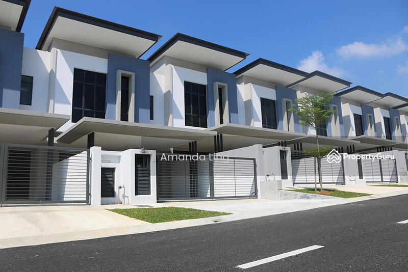 【FREEHOLD CASH BACK 100K Double Storey】 Luxury Superlink House 0