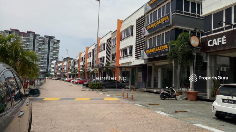 pusat dagangan dana 1