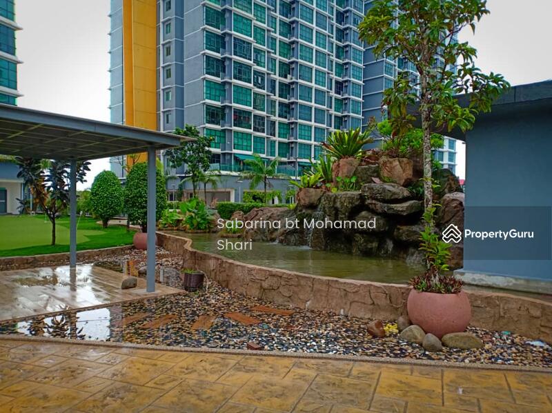 Vista Alam Serviced Apartment, Persiaran Damai Off Persiaran Dato