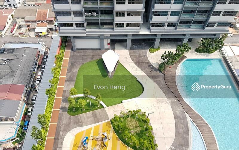 Seventeen Mall & Residences, 1082 Ja Seksyen 17, Petaling Jaya