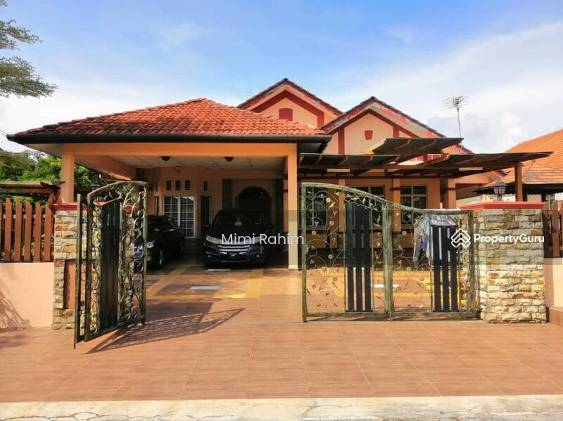 [No Longer Available] SPACIOUS RENOVATED BUNGALOW SINGLE STOREY HOUSE TAMAN DESA PINGGIRAN PUTRA