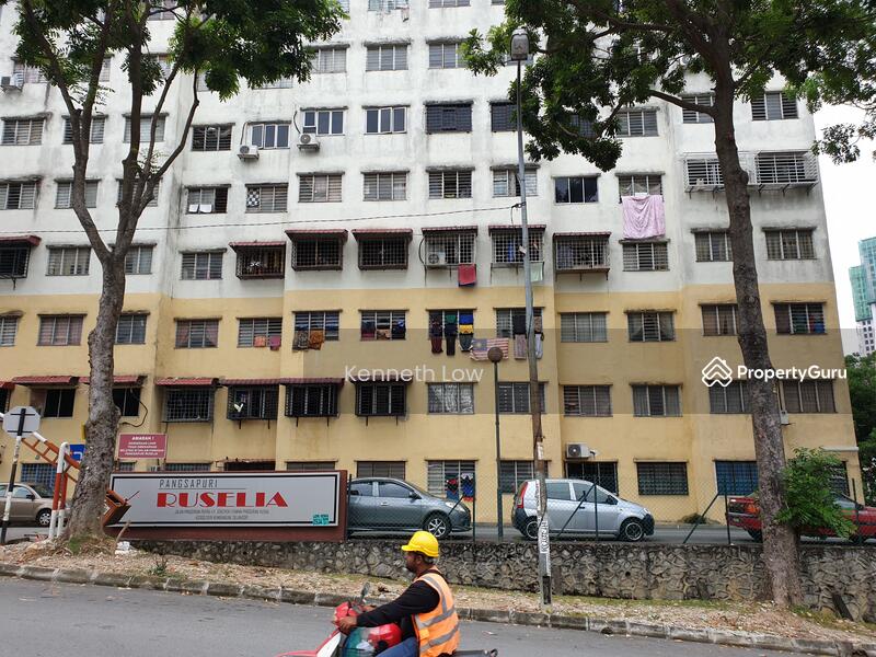 No Longer Available Pangsapuri Ruselia Jalan Pinggiran 1 1 Taman Pinggiran Putra Seri Kembangan Selangor 3 Bedrooms 720 Sqft Apartments Condos Service Residences For Sale By Kenneth Low Rm 128 000 30830728