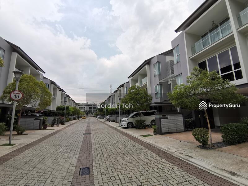 Challis Damansara, Jalan PJU 3/30, Petaling Jaya, Selangor, 4 Bedrooms, 3010 sqft, Terraces