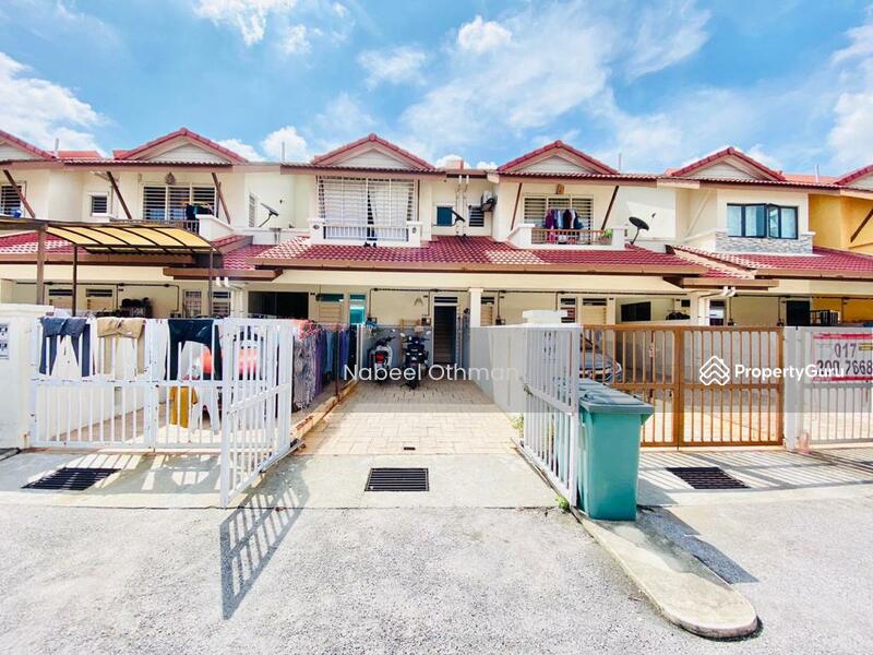 Bayu Parkville Townhouse (UPPER FLOOR), Taman Balakong Jaya, Seri