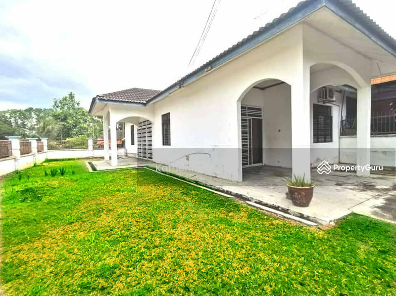 Taman Daya Jalan Nibong Single Storey (Corner Lot With Land), Jalan