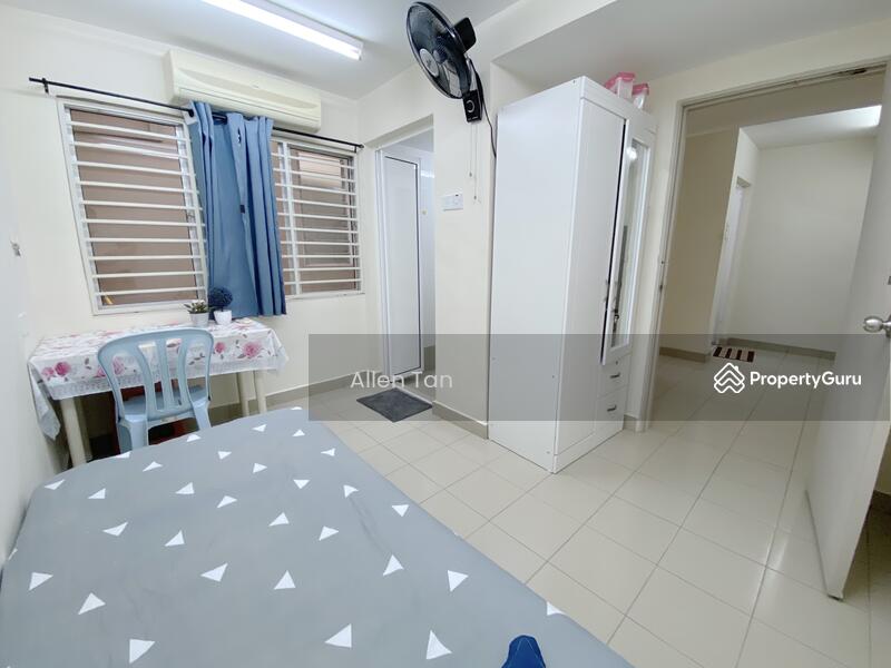 [No Longer Available] Subang Jaya SS15 Landed House Medium Room With