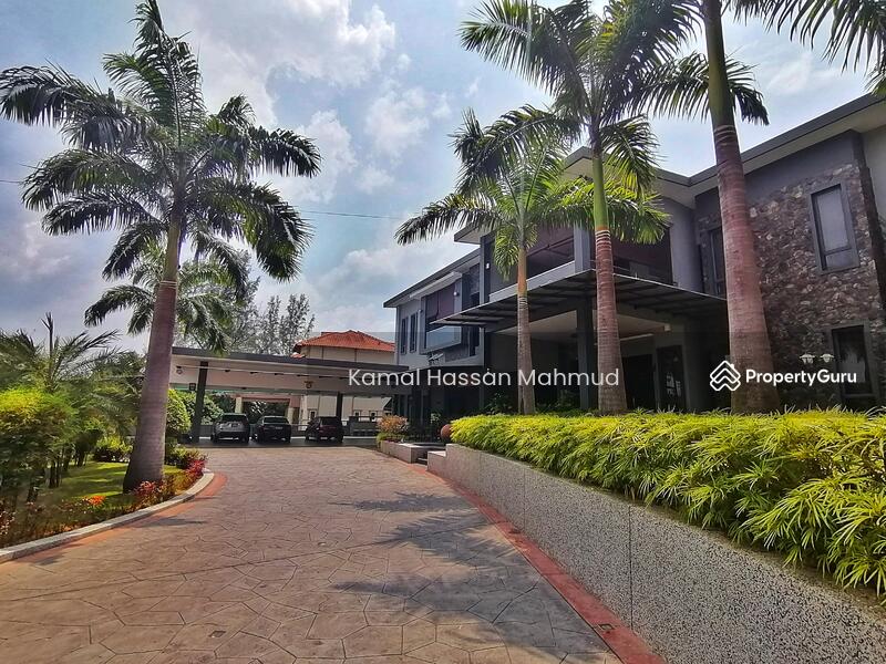 NICE LUXURY Bungalow House Kajang Country Heights Selangor, Country