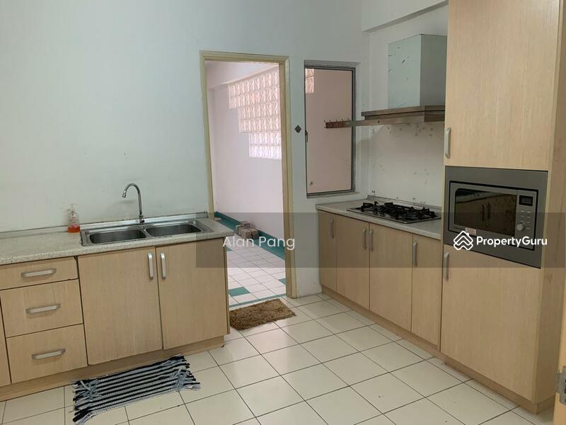 Riviera Apartment, Jalan Bunga Mawar 5a Taman Muda, Pandan Indah