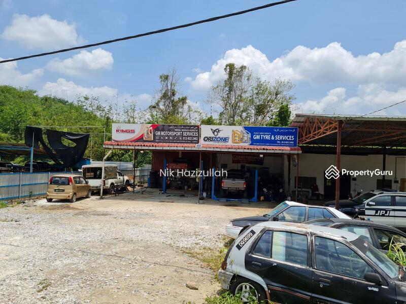 Tanah Lot Kedai Strategik Bandar Gua Musang, Gua Musang, Kelantan 