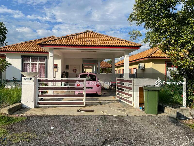 Taman Tuanku Jaafar, Senawang, Seremban, Negeri Sembilan, 3 Bedrooms
