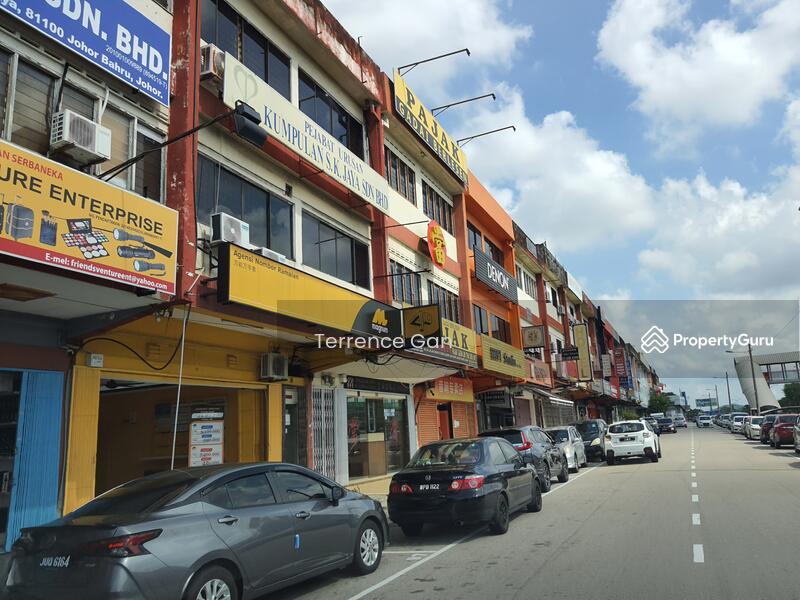 JOHOR JAYA JALAN DEDAP 6 NEAR MAYBANK MAGNUM 4D 3 STOREY SHOP FOR SALE
