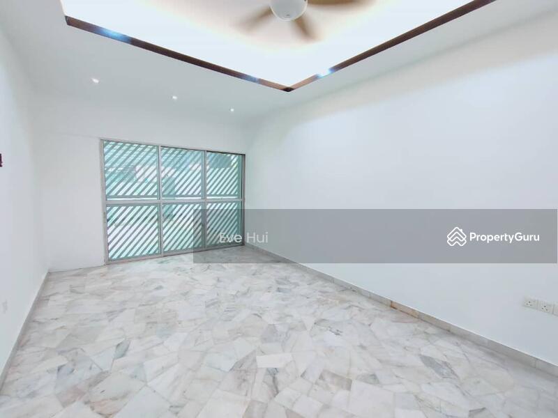 Desa Jaya Jalan Lembah Double Storey Terrace House, Bandar Dato Onn