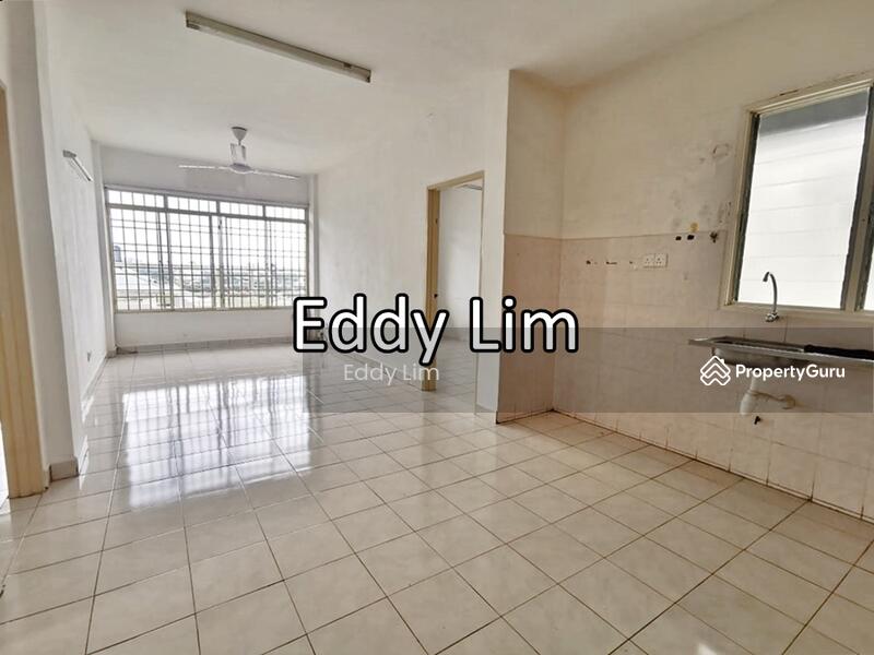 Taman Lembah Hijau Block 3 Jalan Gangsa, Greenlane, Penang