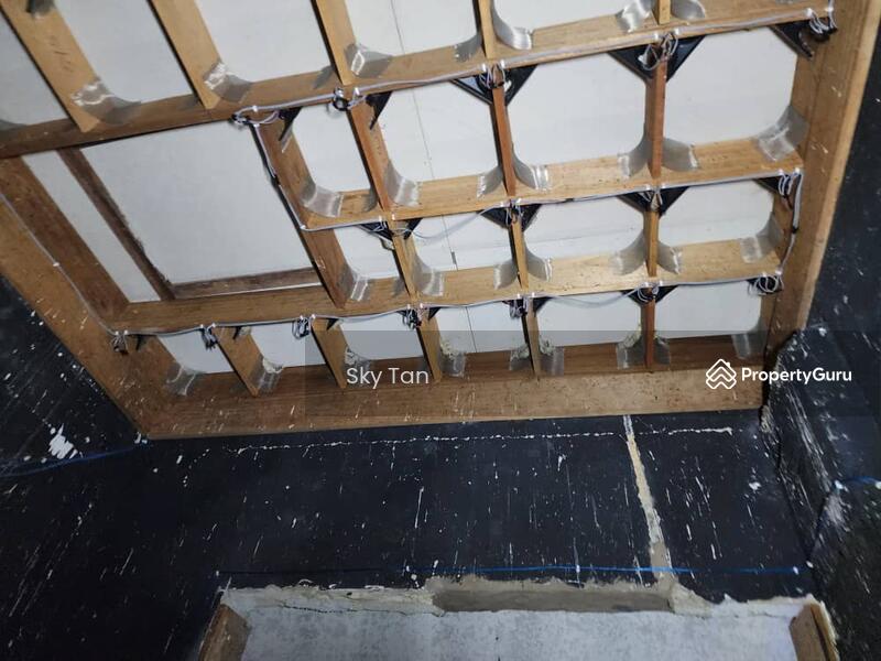 Kulai Jalan Sri Putri 3 Storey Shoplot 22x70 Freehold Bird Nest, Bandar