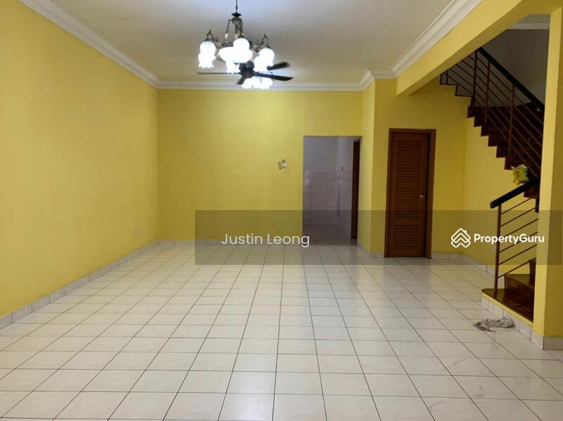 Terrace house at Denai Alam, jalan elektron U16/89, Denai Alam, Shah