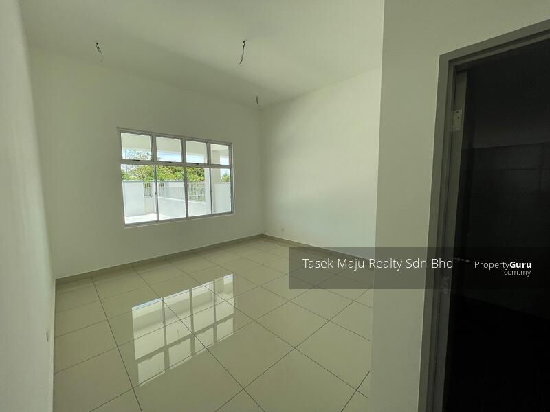 Tuta Villa Iii Taman Ungku Tun Aminah Jalan Bentara 12 Skudai Johor Bahru Johor 1 Bedroom 130 Sqft Semi Detached Houses Cluster Houses For Sale By Tasek Maju Realty Sdn Bhd 32806914