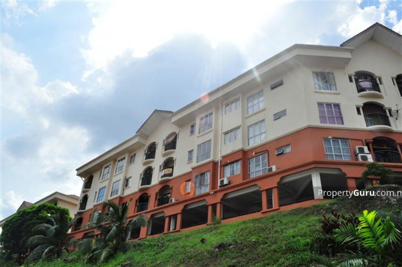 La Vista Condominiums Jalan Tempua 2, Bandar Puchong Jaya, Puchong