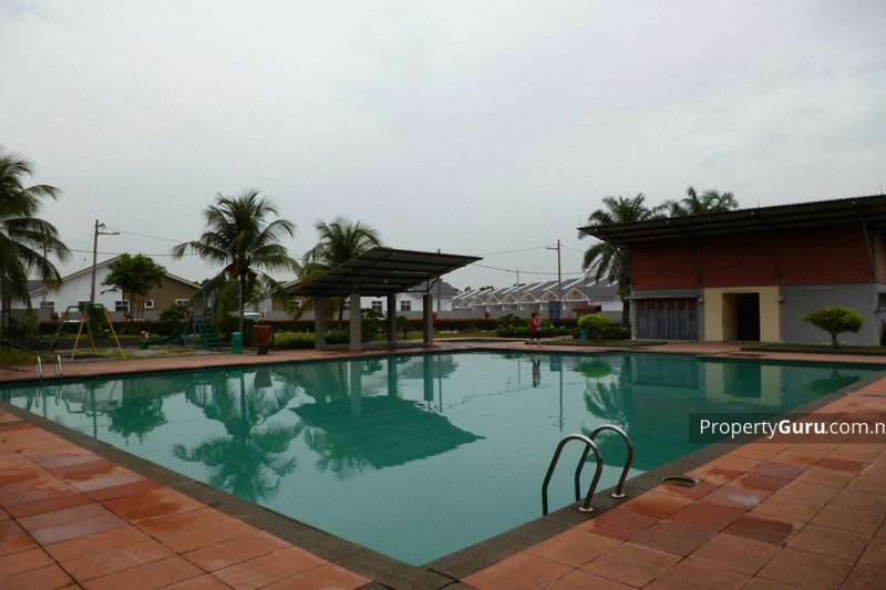 Palm Court Town House, Jalan Merak 1/3 Off Jalan Putra 1, Bandar Putra