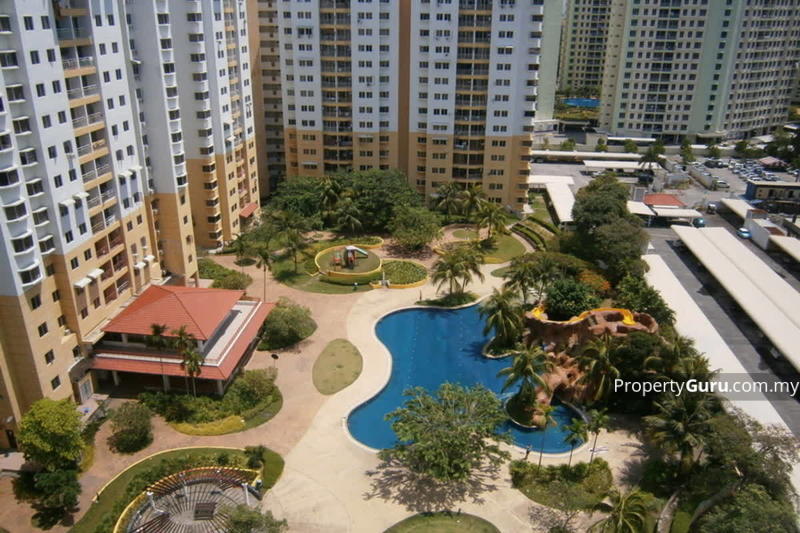 Villa Emas Persiaran Bayan Indah, Bayan Lepas, Penang, 3 Bedrooms, 850